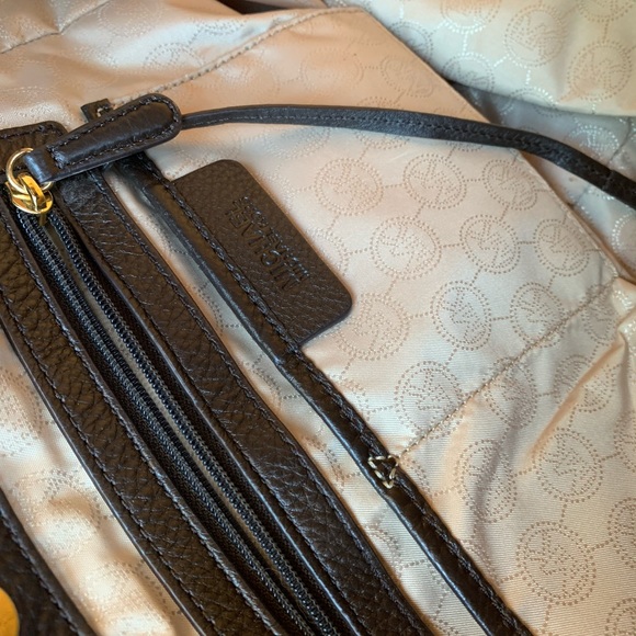 ***SOLD*** Michael Kors chocolate leather purse - Picture 5 of 5